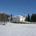 Schloss Berg Kloesterle * Zedlitzdorf