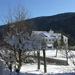 Villa Schloss Berg Kloesterle Zedlitzdorf