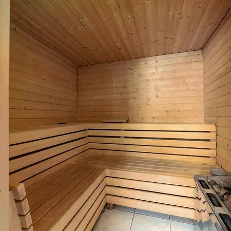 Schloss Berg Kloesterle *