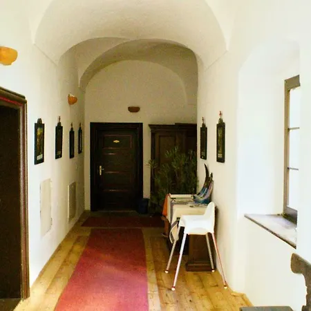 Schloss Berg Kloesterle * Zedlitzdorf