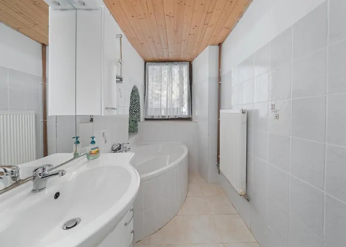 Schloss Berg Kloesterle Zedlitzdorf