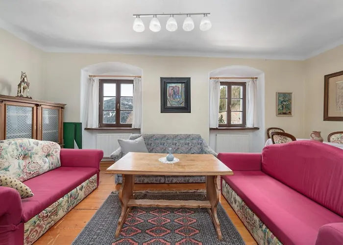 Schloss Berg Kloesterle Vila *