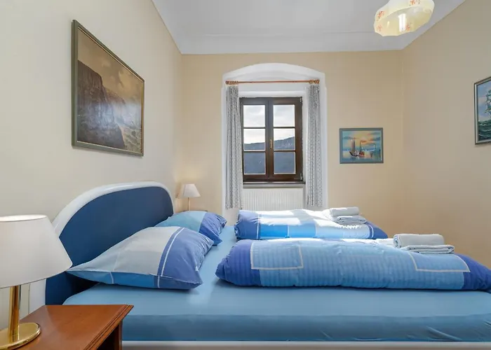 Schloss Berg Kloesterle Zedlitzdorf