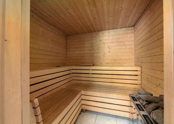 Schloss Berg Kloesterle *