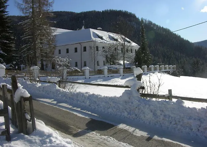 Schloss Berg Kloesterle