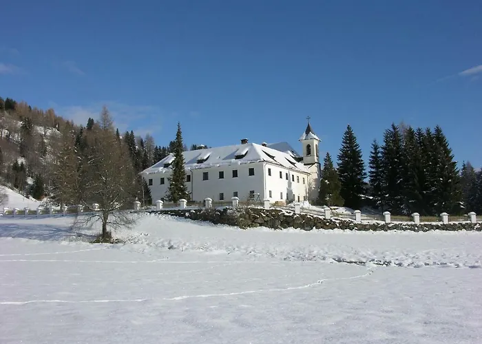 Schloss Berg Kloesterle * Zedlitzdorf