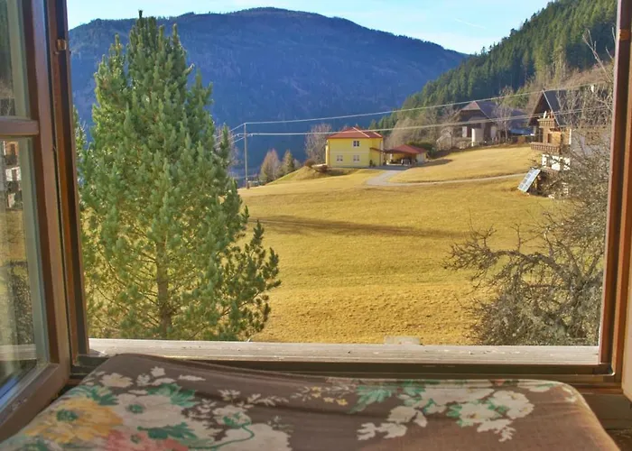 Schloss Berg Kloesterle Willa Zedlitzdorf